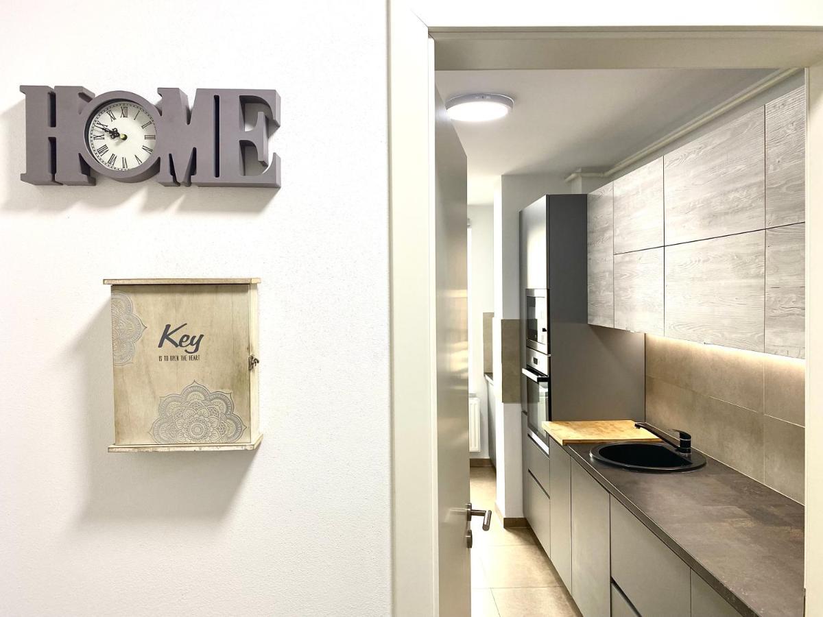 בראשוב Astoria Apartment - Pet Friendly מראה חיצוני תמונה