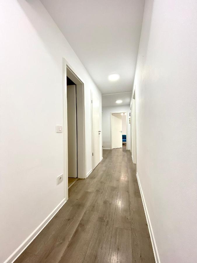 בראשוב Astoria Apartment - Pet Friendly מראה חיצוני תמונה