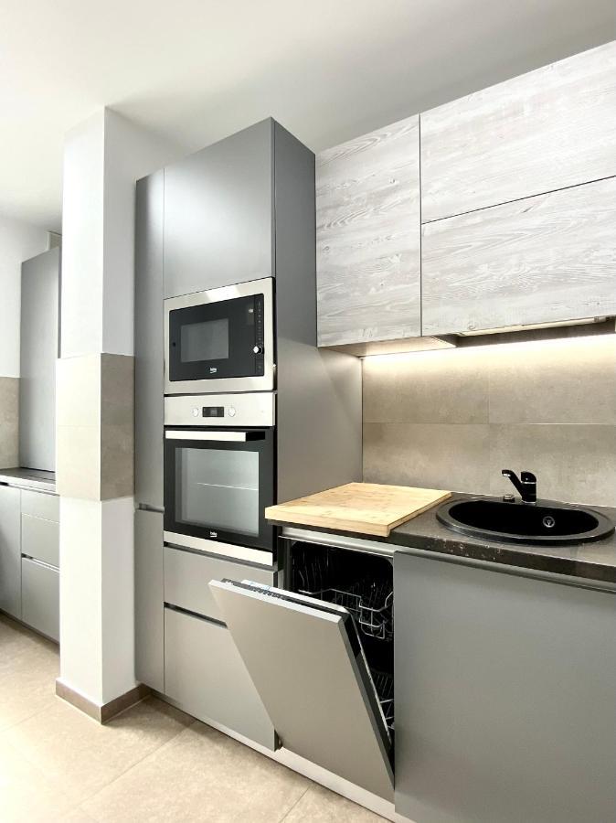 בראשוב Astoria Apartment - Pet Friendly מראה חיצוני תמונה